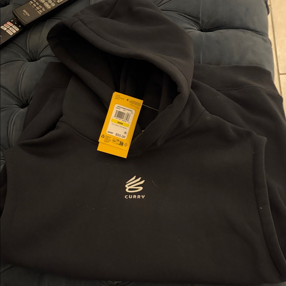 Black Curry Sleeveless Hoodie for Men NWT